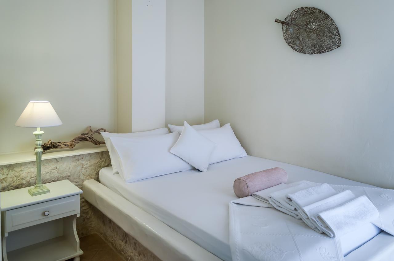 Oceanis Rooms Adamantas  Exterior foto